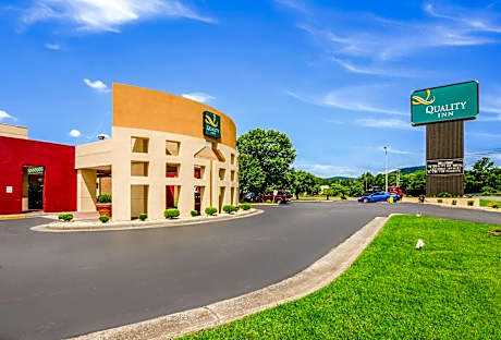 Quality Inn Roanoke Airport