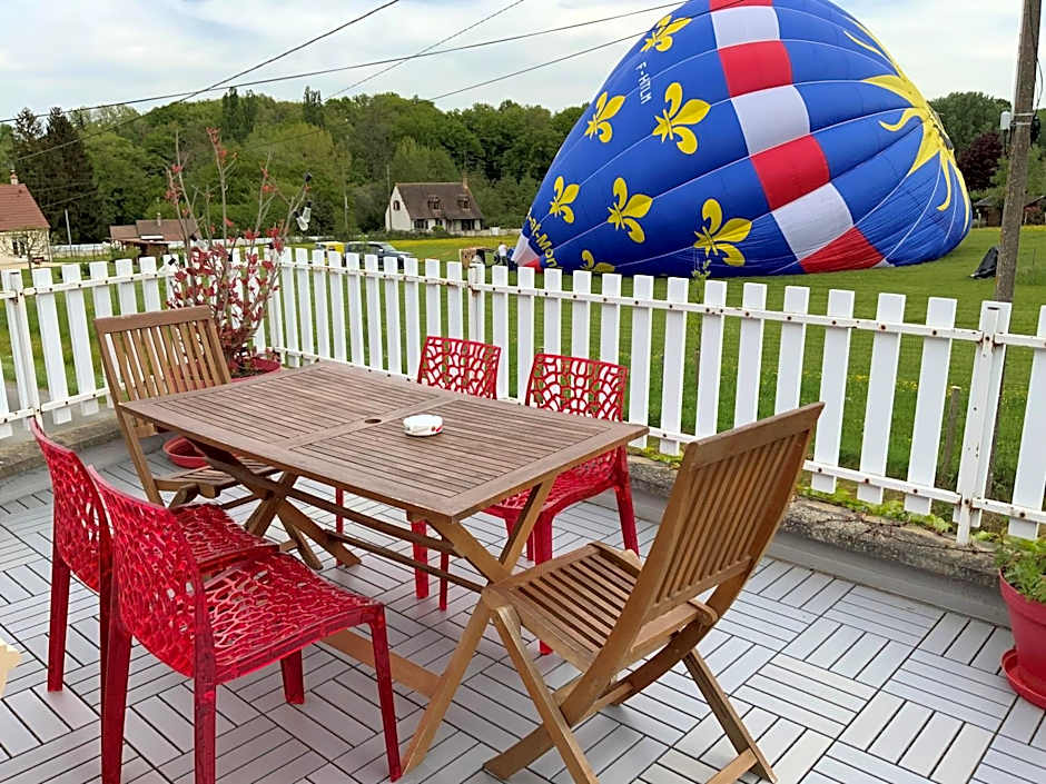 Guest House "Près des Montgolfières"