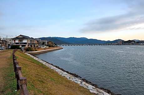 Standard Japanese-Style Room with River View - Non-Smoking