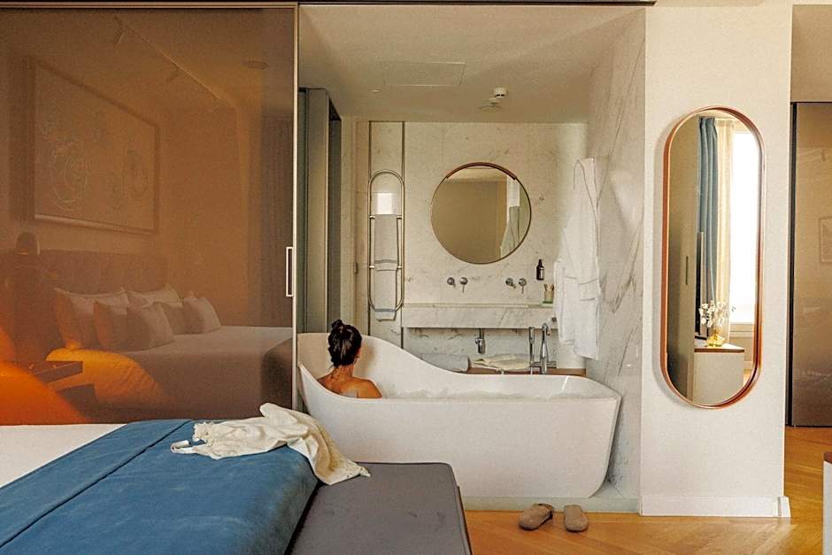 Lasala Plaza Hotel - Adults Only