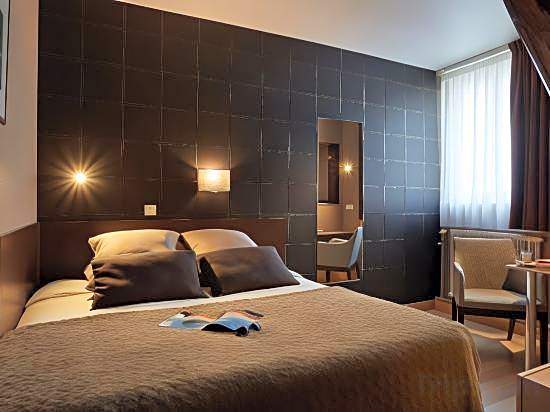 Ashley Hotel