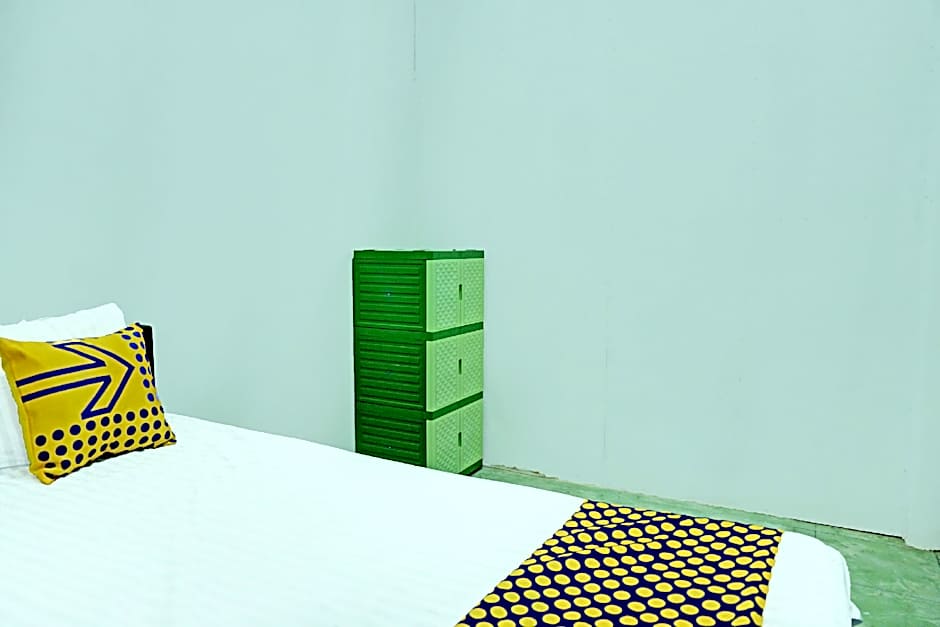 SPOT ON 92301 Penginapan Indola