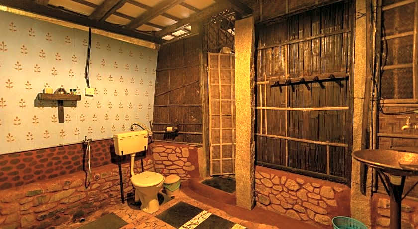Bhakti Kutir Huts