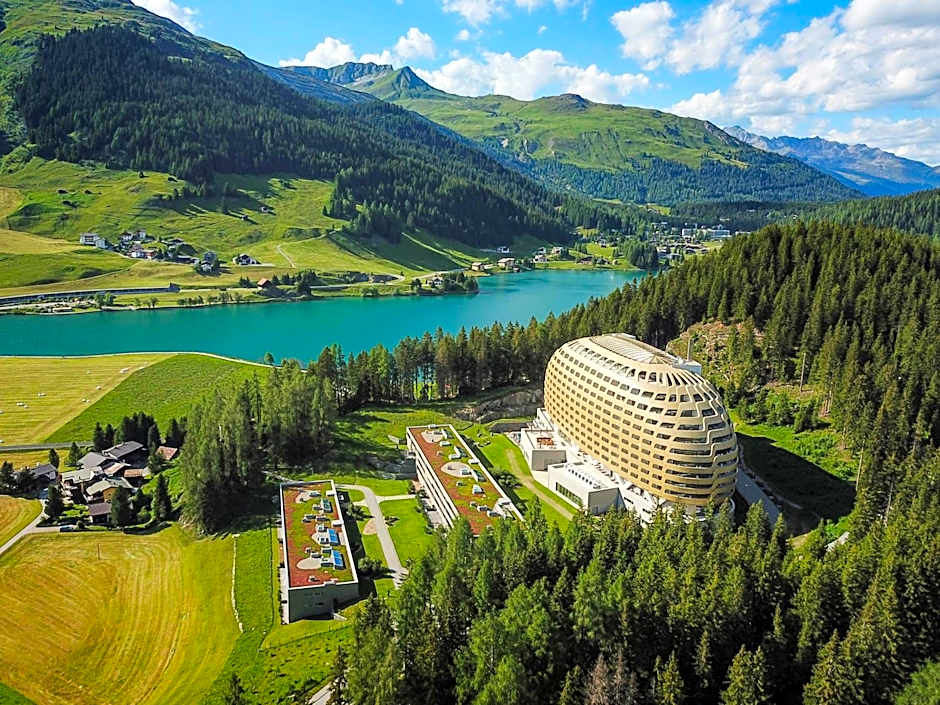 Foto 1 van 49 van AlpenGold Hotel By IHG