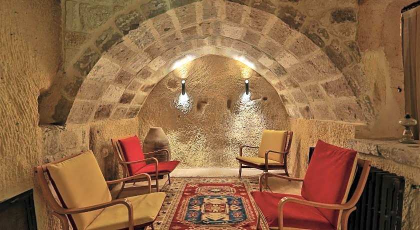 Acropolis Cave Suites