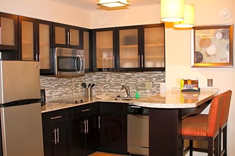 Room with Two Beds - Hearing Accessible - Non-Smoking