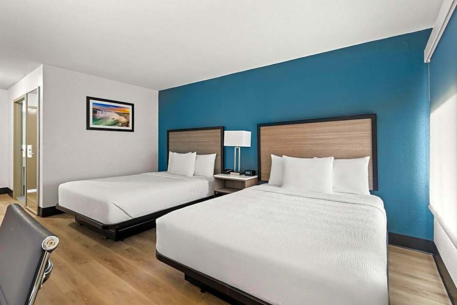 Baymont by Wyndham Batavia - Darien Lake