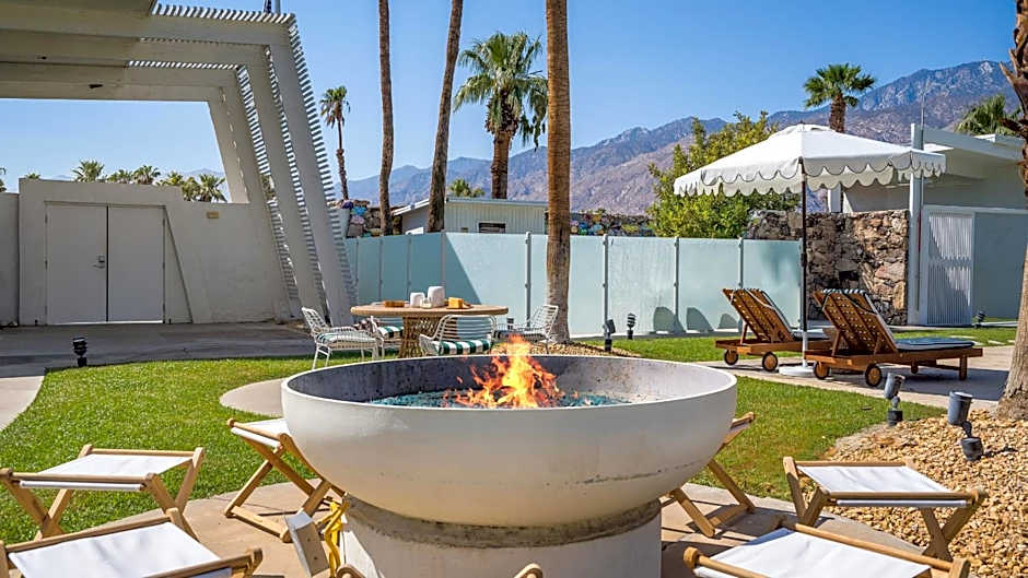 The Monkey Tree Hotel Buyout by AvantStay Entire Hotel Buyout! Funky Rooms with Modern Amenities!