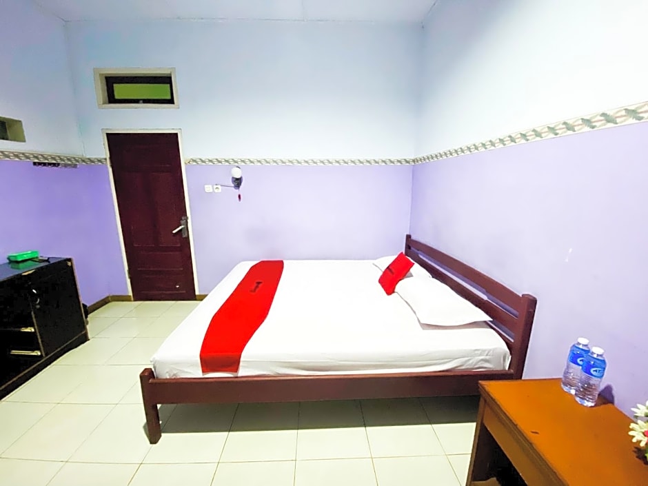 RedDoorz near Terminal Dangerakko Palopo