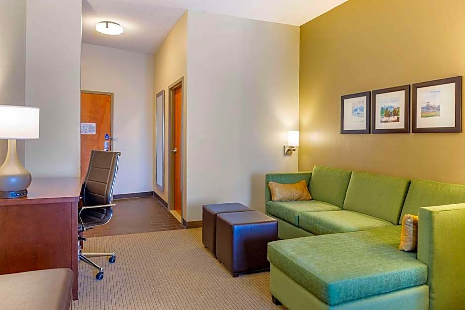 Comfort Suites Lancaster Amish Country