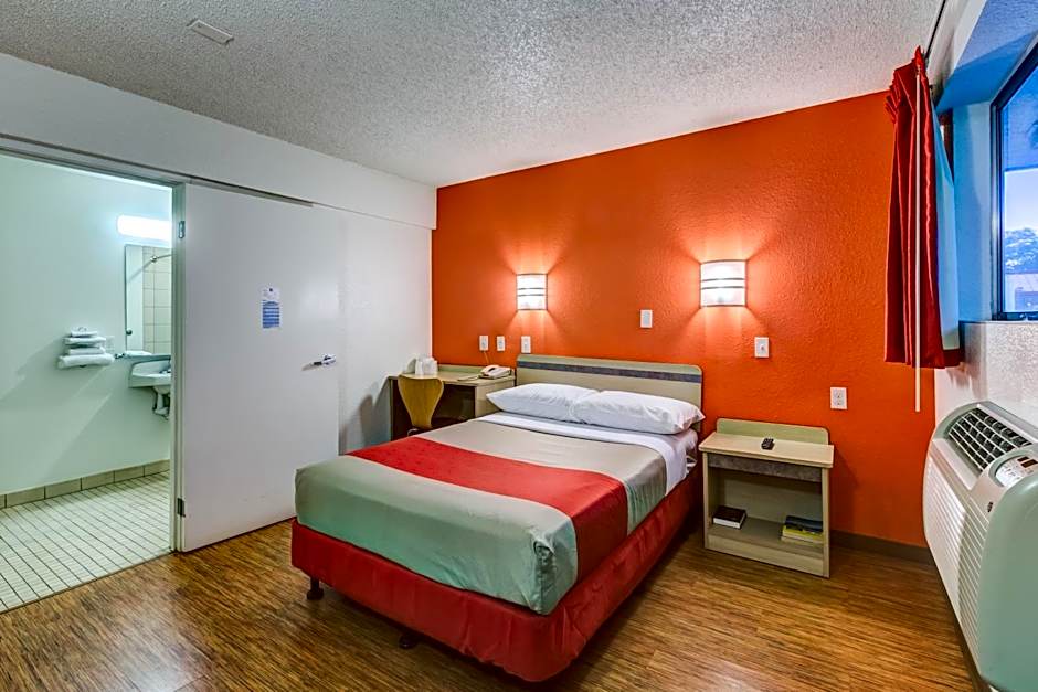 Motel 6-Wheat Ridge, CO - West - Denver North