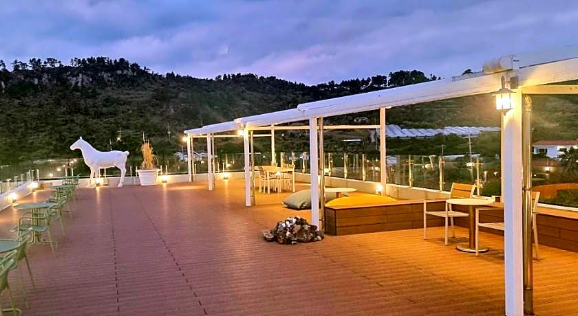 Lareem Boutique Hotel