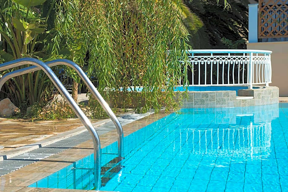 California Beach Hotel - Adults Only