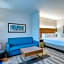 Holiday Inn Express and Suites St Louis-Chesterfield