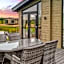 Lakeside Luxury Lodges