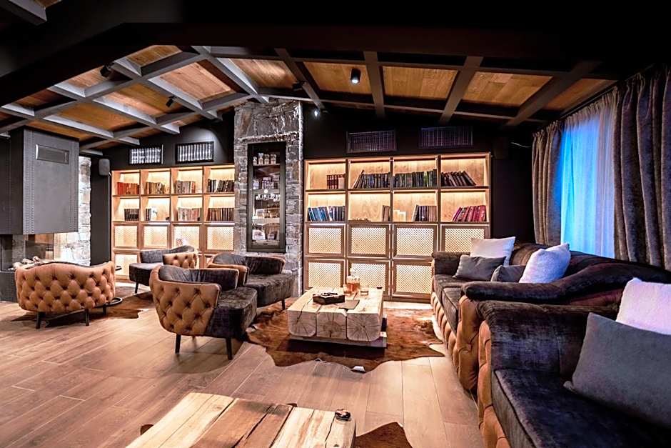 Kashmir Wellness & SPA Hotel Adults Only