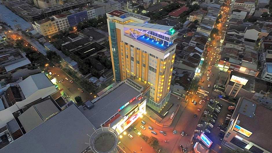 Karebosi Premier Makassar