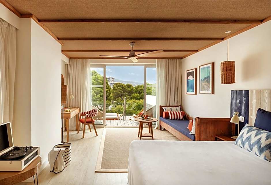 Photo 1 of 7 of Junior Suite, Terrace