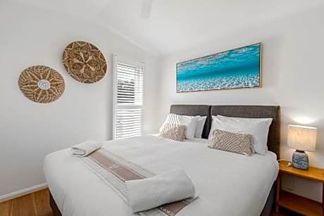 One-Bedroom Waterfront Villa