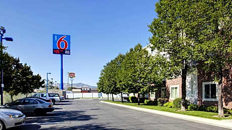 Motel 6 Lehi, UT - Thanksgiving Point
