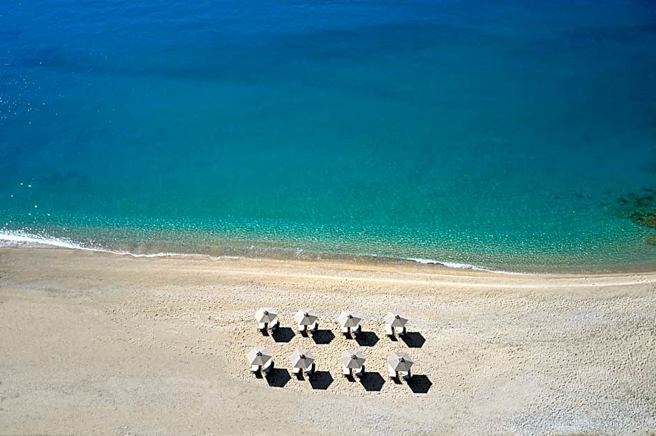 Elix, Mar-Bella Collection