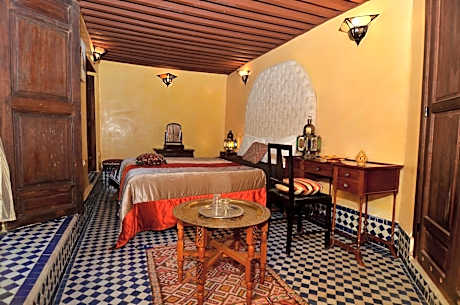 Double Room with Private External Bathroom