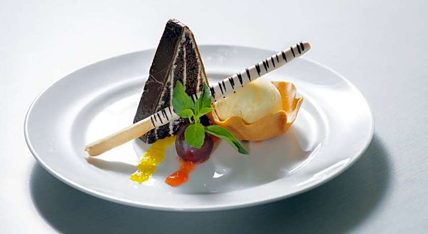 Brits Hotel Puri Indah