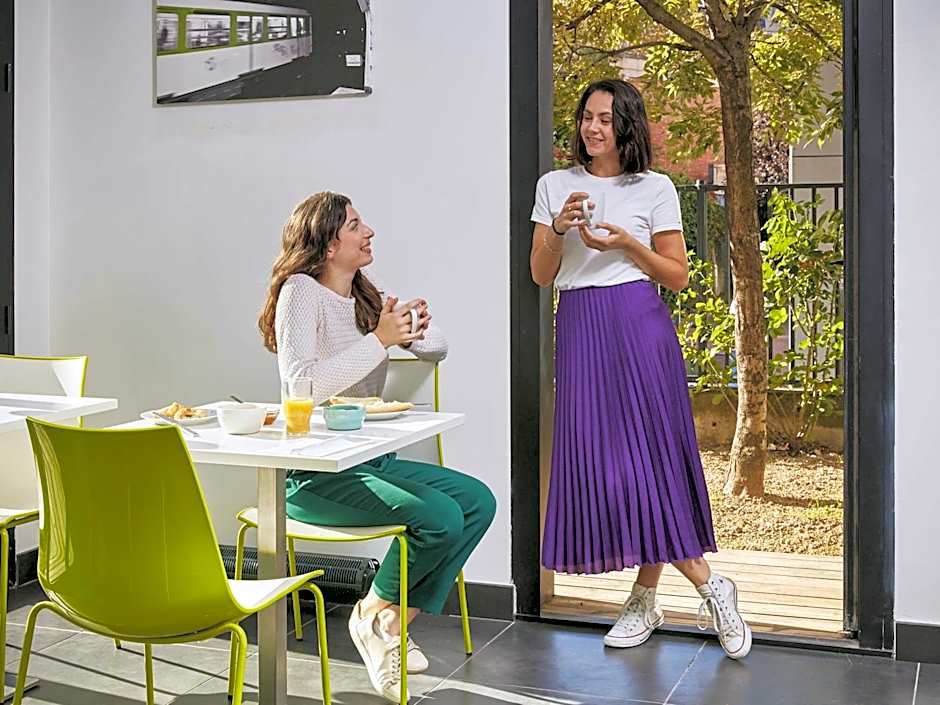 Adagio Access Paris Bastille Aparthotel