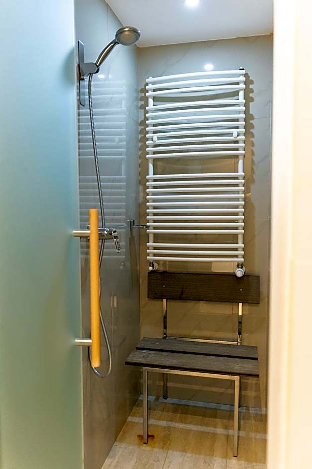 Hotel Christina Plus