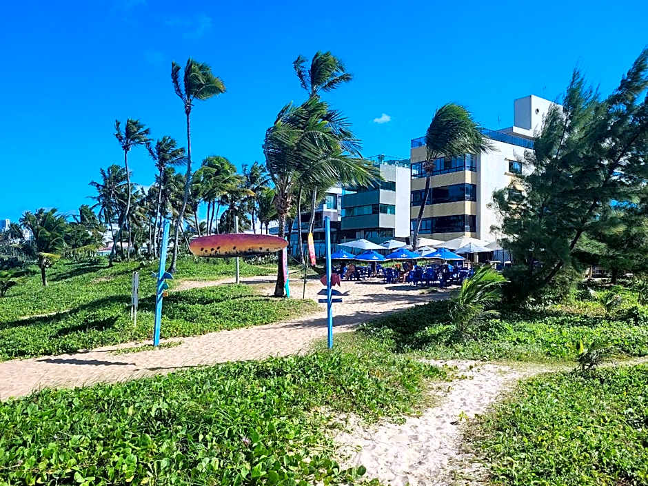 Belo flat na praia do Bessa