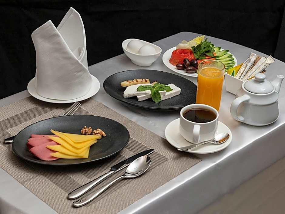 The Proud Hotel Al Khobar