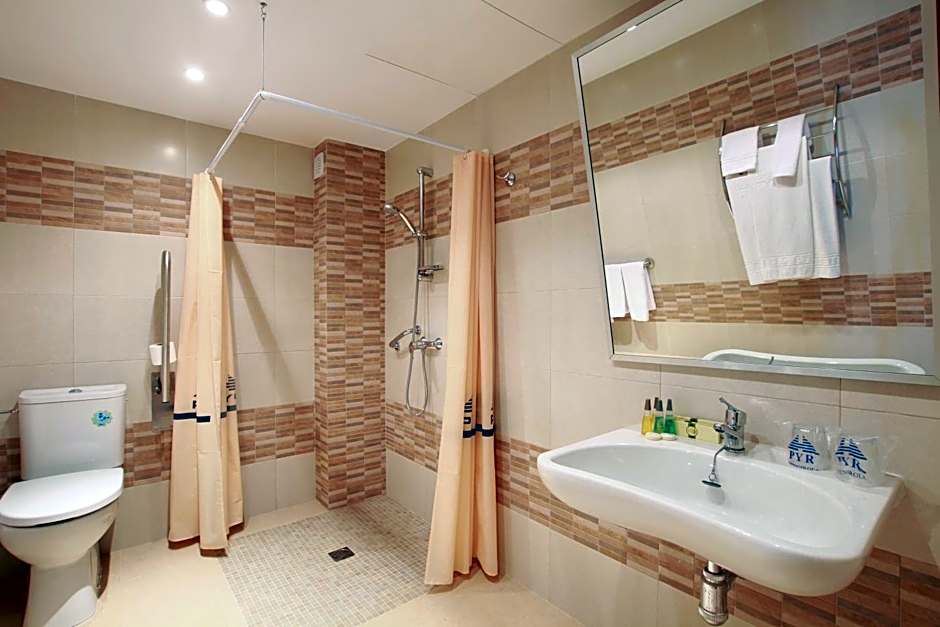 Hotel Apartamentos Pyr Fuengirola