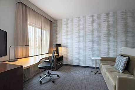 King Studio with Sofa Bed