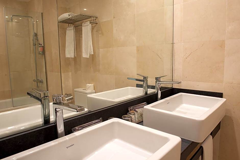 May Ramblas Hotel