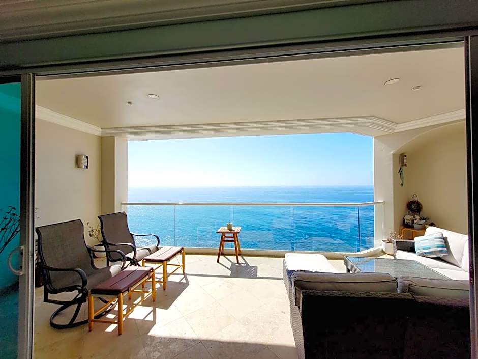 Azure Rosarito Rental at Olas