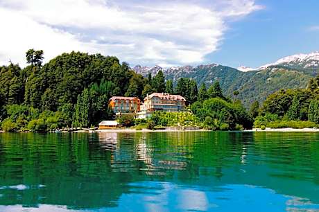 Correntoso Lake & River Hotel