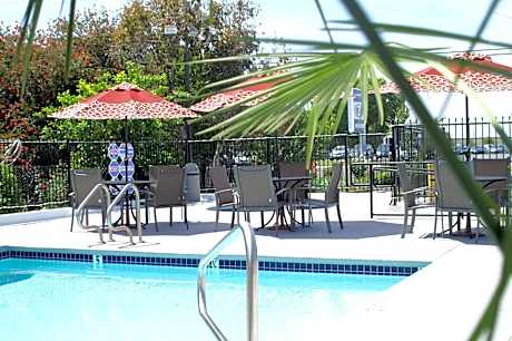 Travelodge by Wyndham Vallejo