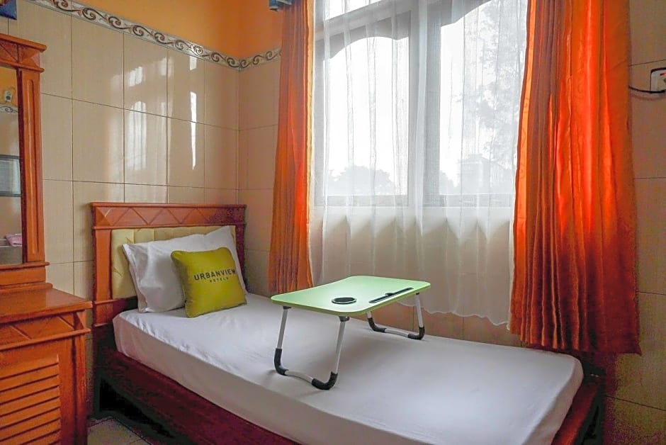 Urbanview Hotel Anugrah Kendal by RedDoorz