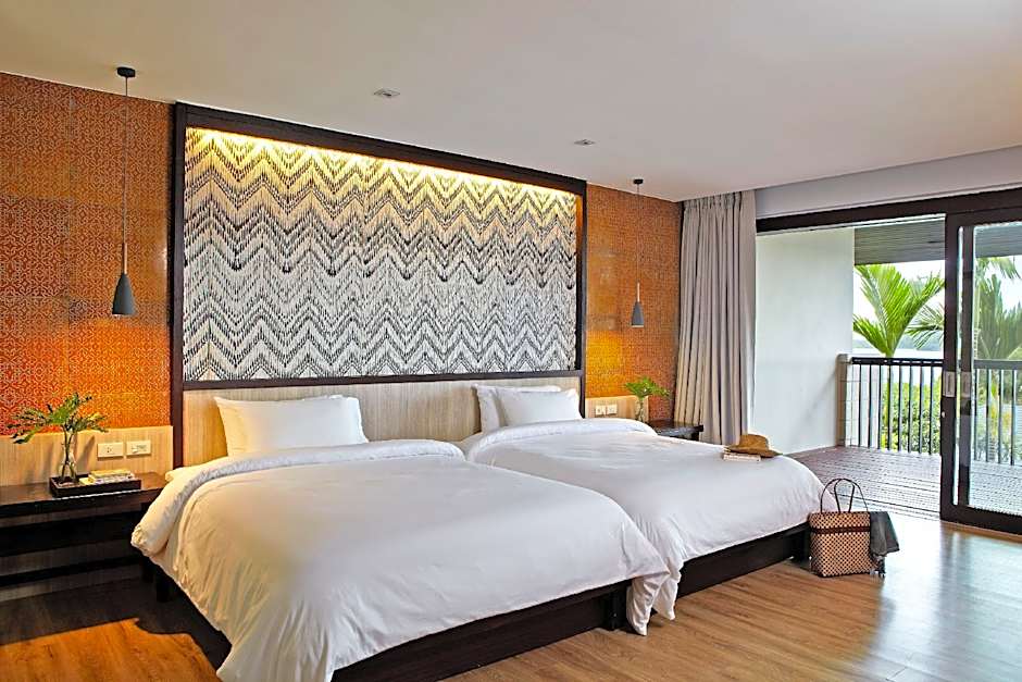 Sareeraya Villas & Suites