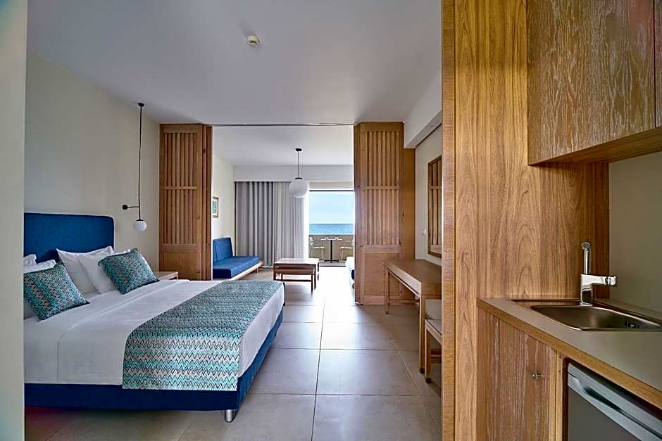 Silver Beach Hotel & Apartments