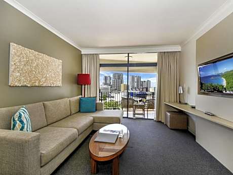 Two-Bedroom Dual Key with City View