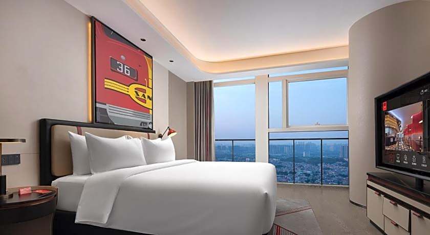 Radisson RED Guangzhou South Railway Station