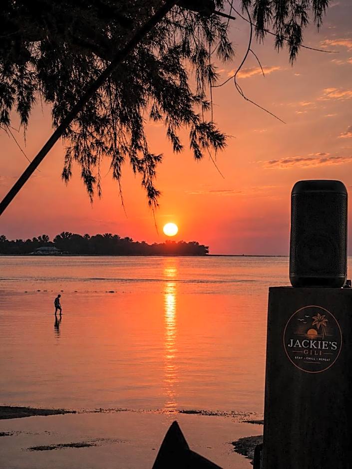 Jackies Gili Beach Club