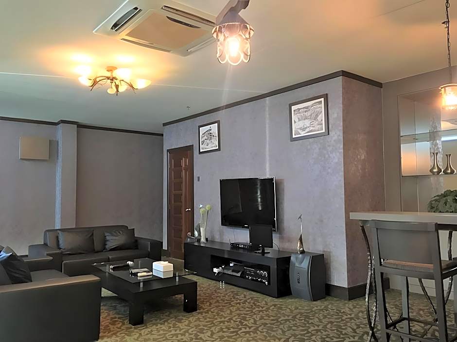 Kinta Riverfront Hotel & Suites