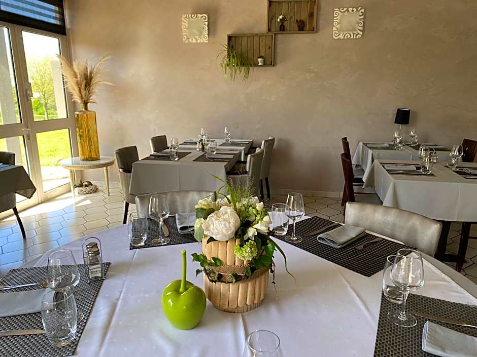 Les Orchidées Logis, Hôtel & Restaurant