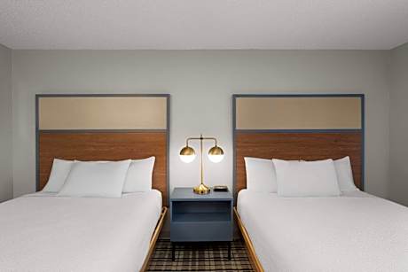 Queen Room with Two Queen Beds - Non-Smoking