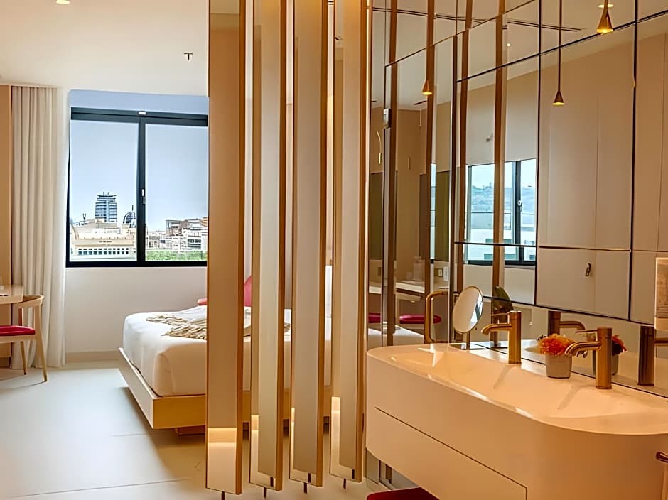 45 Times Barcelona Hotel