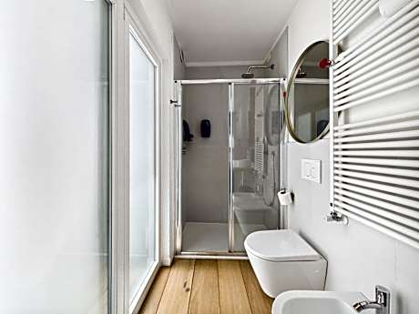Triple Room with Private Bathroom