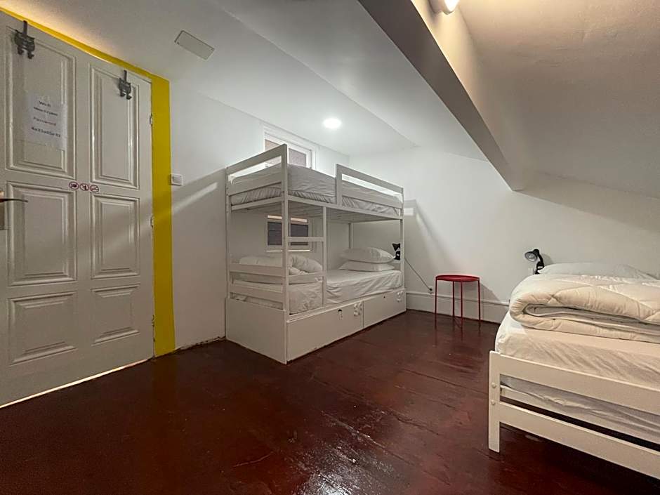 Owls Hostel Ildefonso