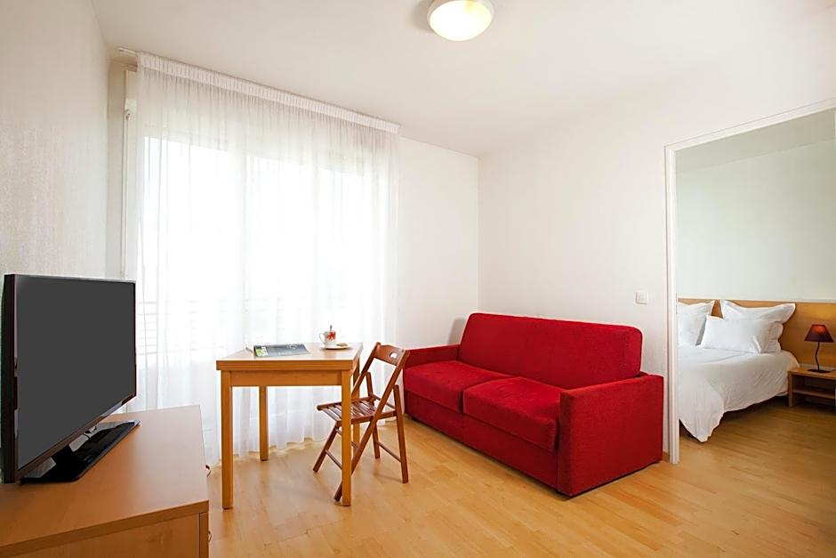 Sejours and Affaires Paris-Nanterre